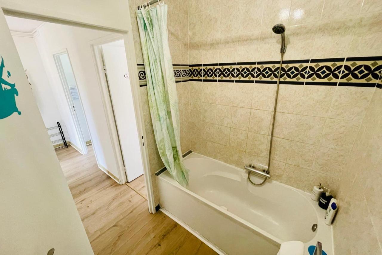 Luminous Apartment With Parking Near The City Center Cenon Exterior foto